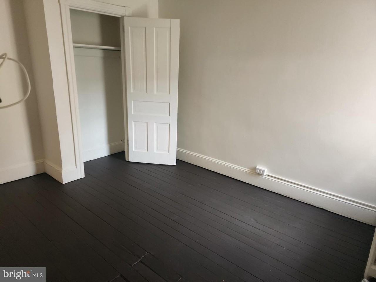562 Elm St - Photo 6 of 9