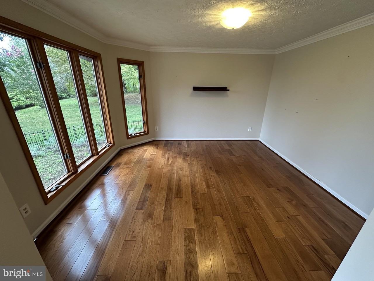 91 Hickorywood Ct - Photo 6 of 26