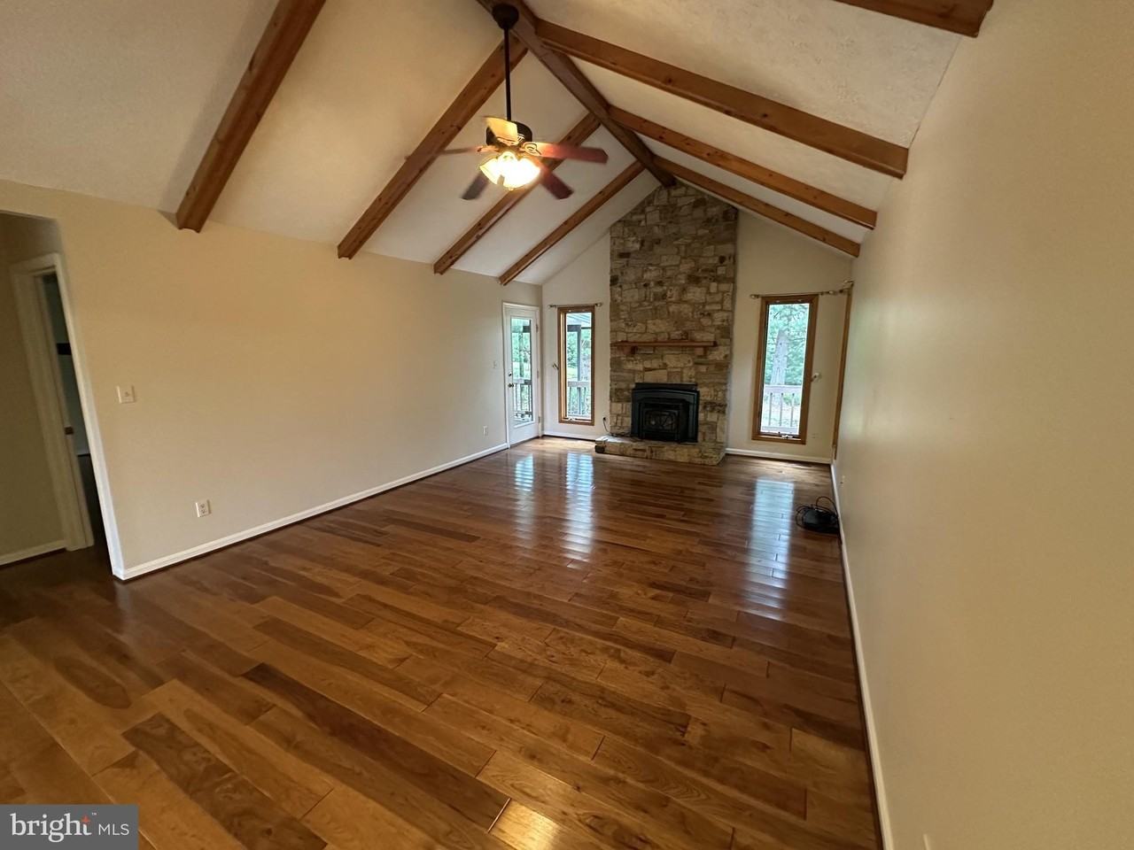 91 Hickorywood Ct - Photo 7 of 26