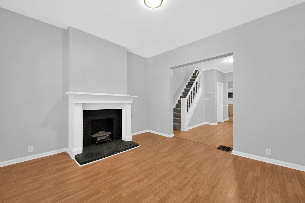 342 E Morrill Ave #344 - Photo 3 of 23