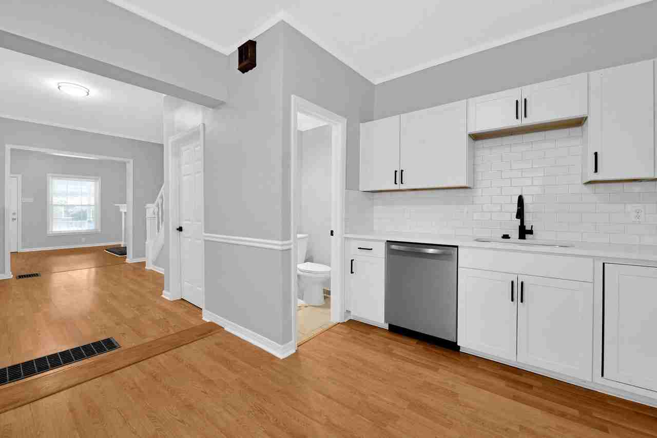 342 E Morrill Ave #344 - Photo 7 of 23
