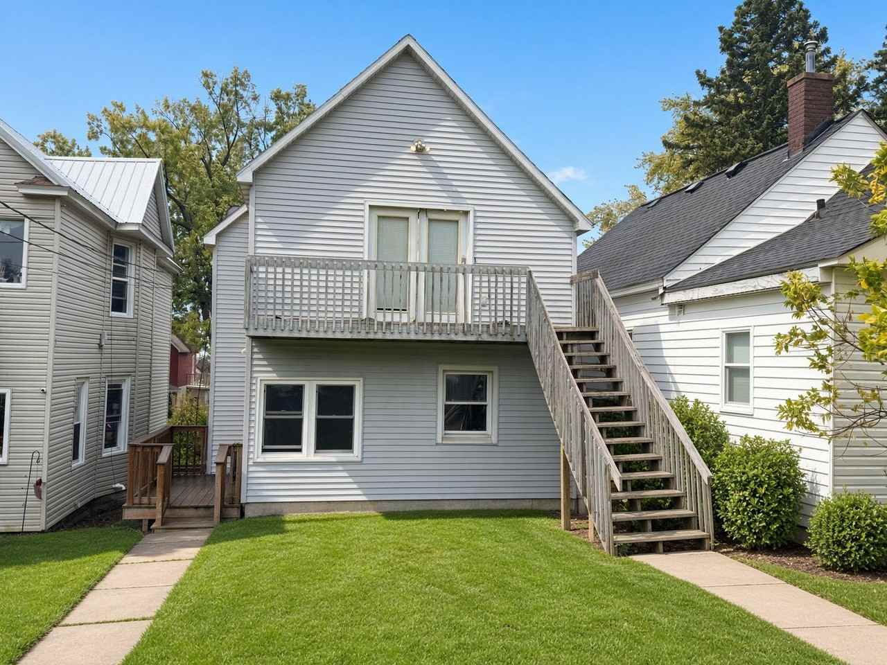 2955 Exeter St - Photo 4 of 16