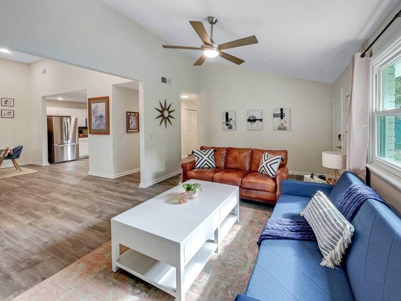 971 Bay Tree Cir #1639356P - Photo 4 of 49