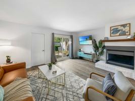 featured image of 686 Buckhall Ct