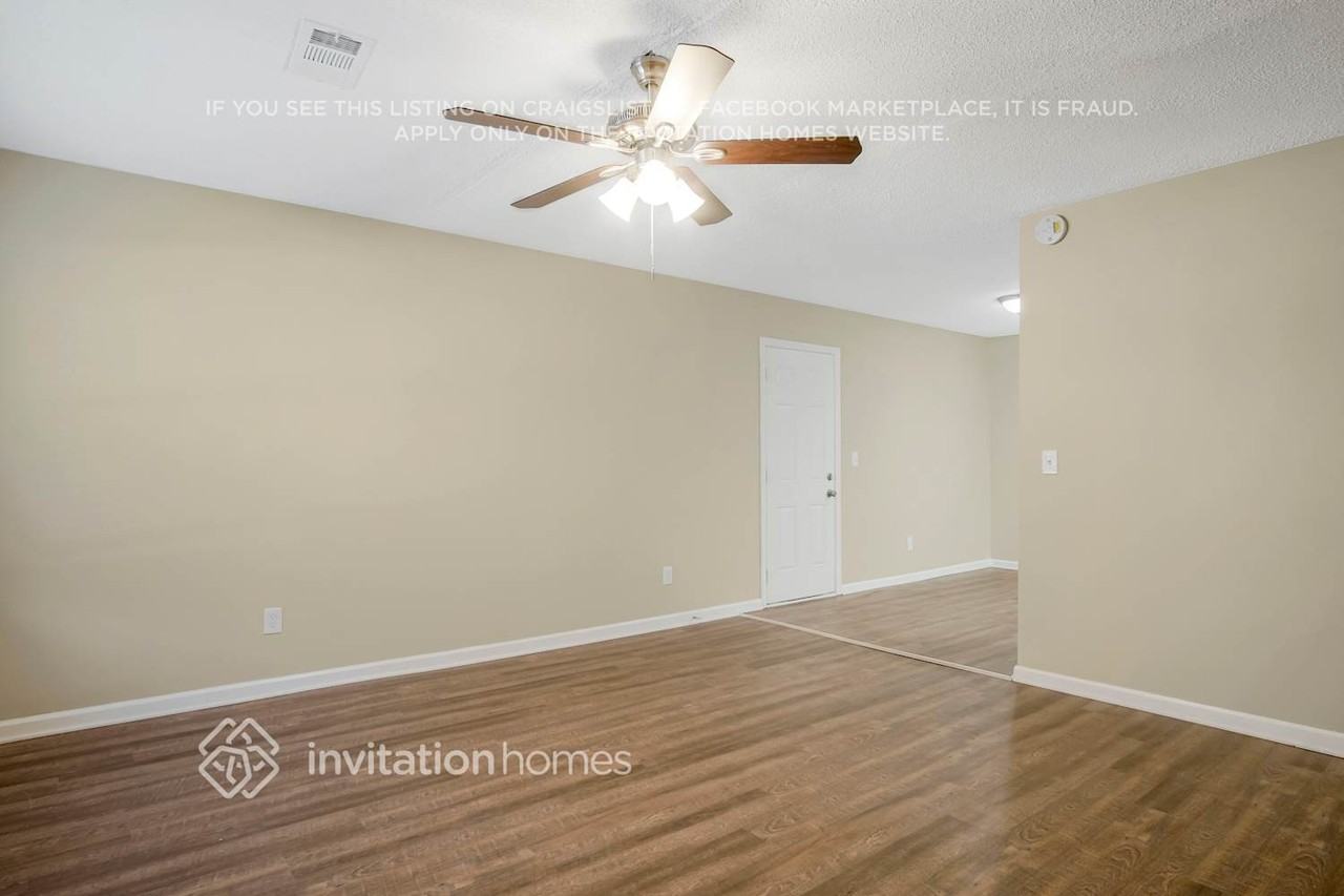 604 Thomasville Blvd Se - Photo 4 of 23