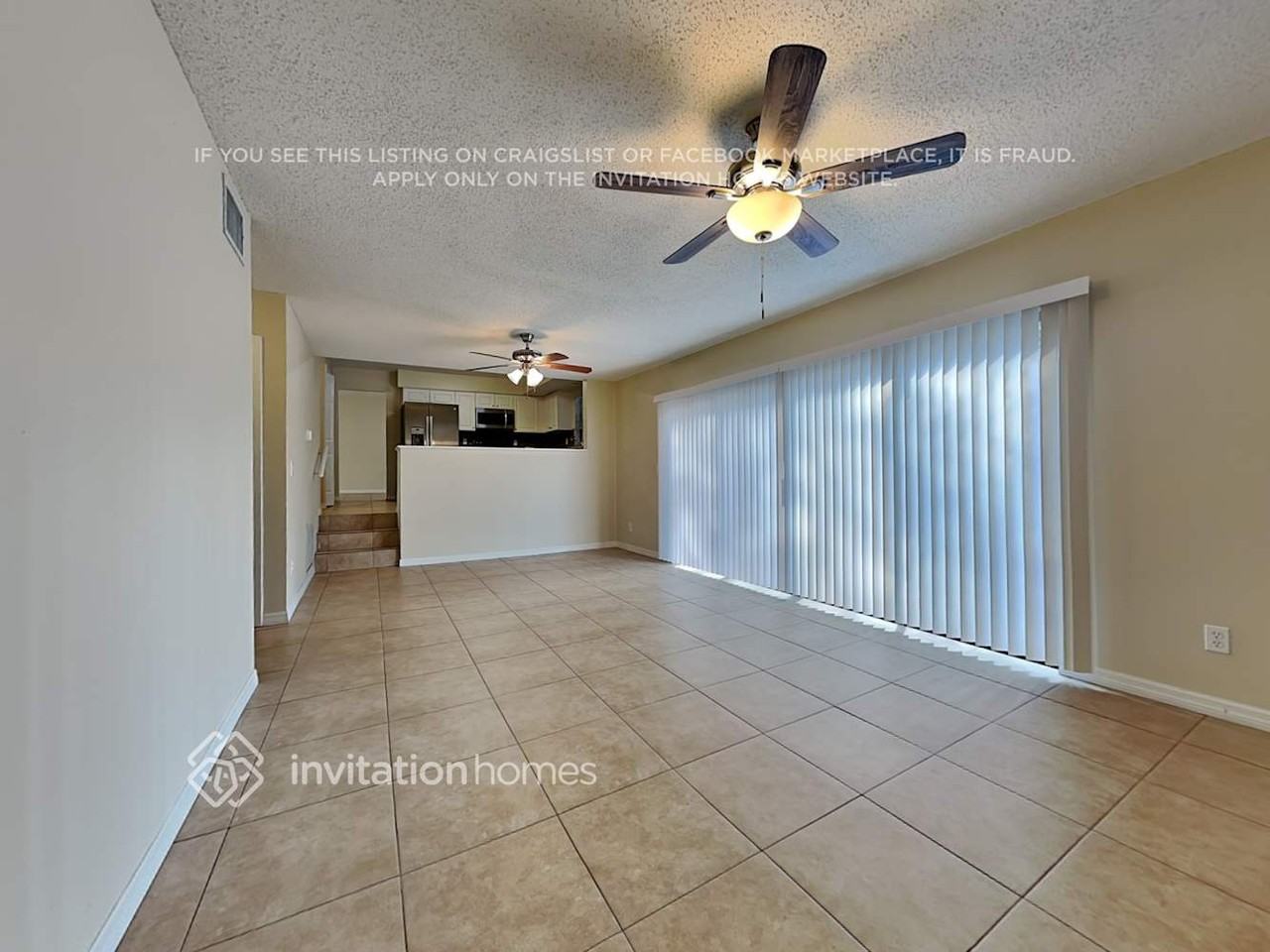15707 Gardenside Ln - Photo 5 of 21