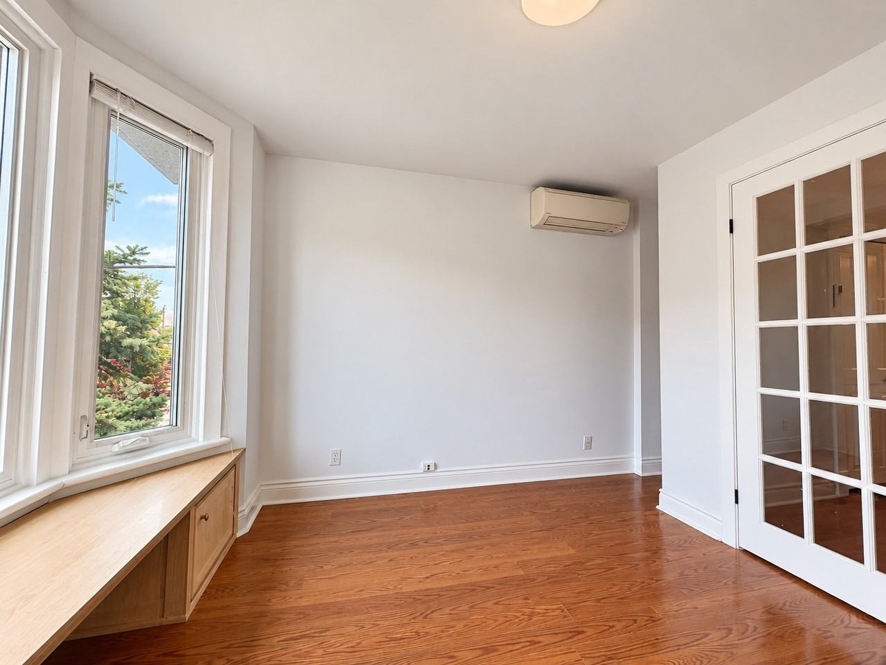 256 Keele Street #2 - Photo 4 of 10