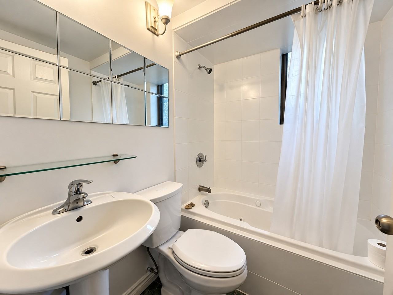 256 Keele Street #2 - Photo 7 of 10