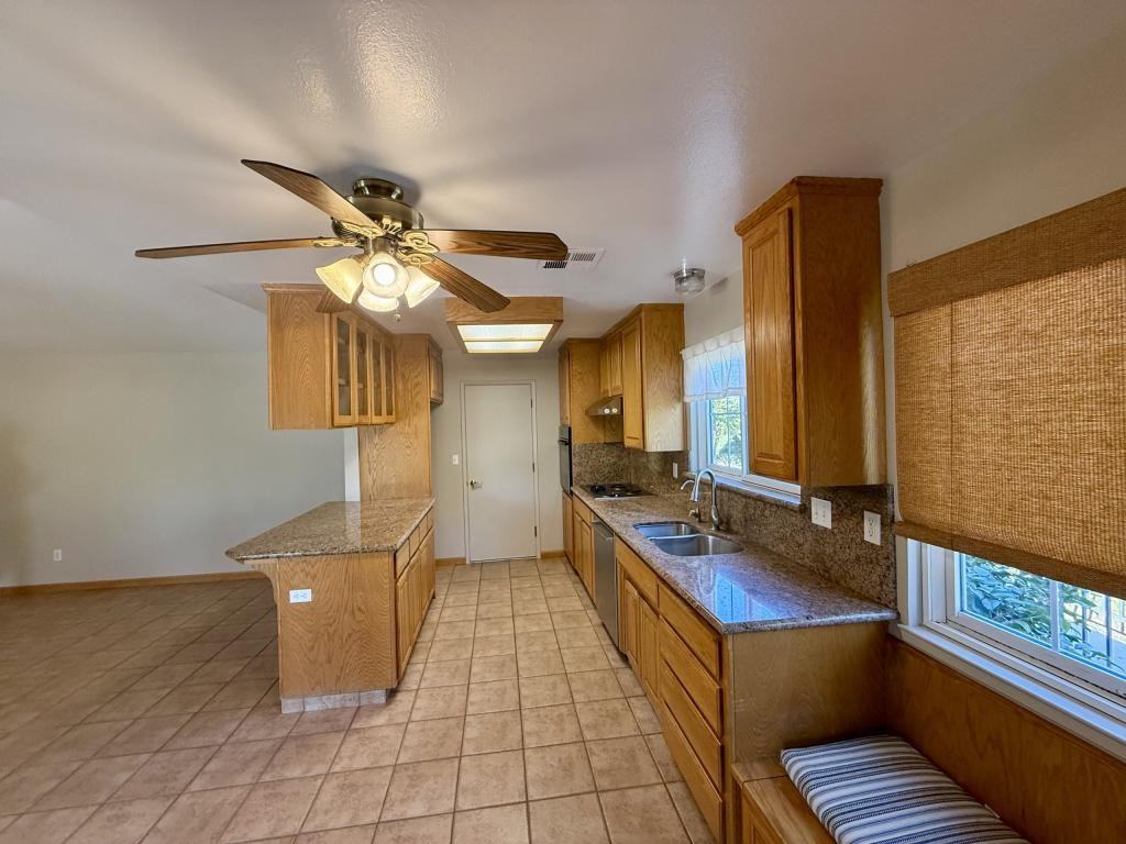 7050 Langworth Rd - Photo 4 of 19