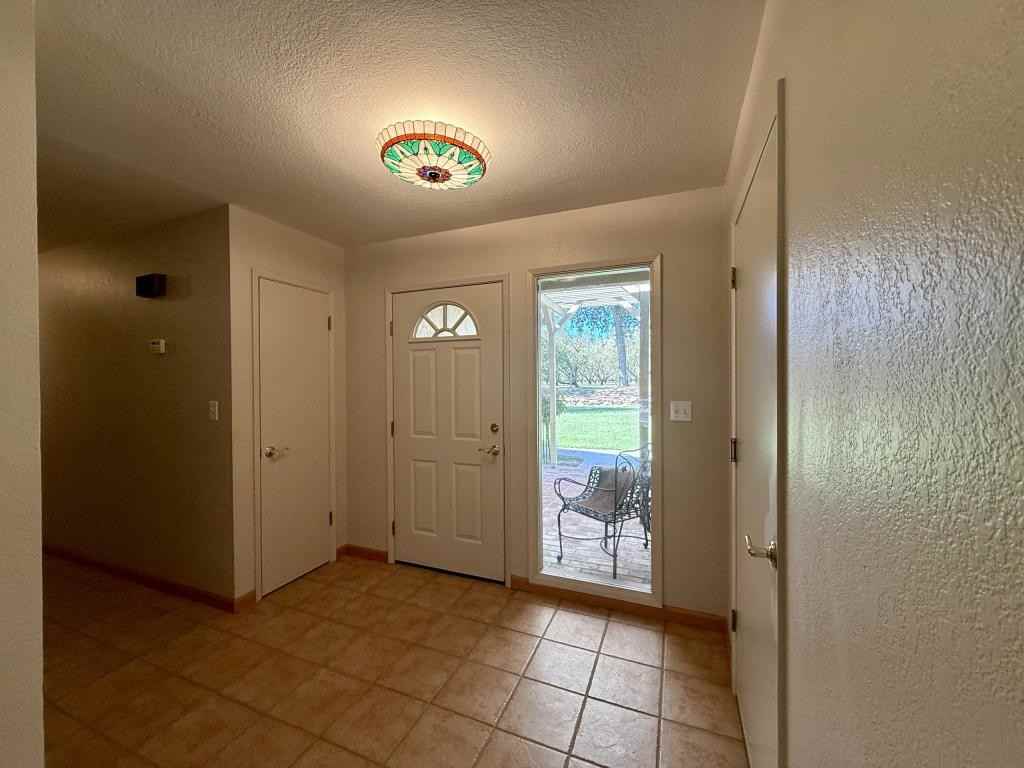 7050 Langworth Rd - Photo 6 of 19