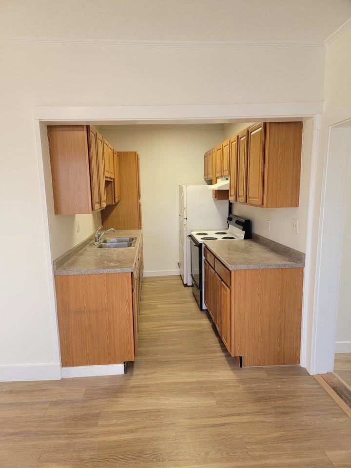 17 Irving Street - Photo 4 of 21