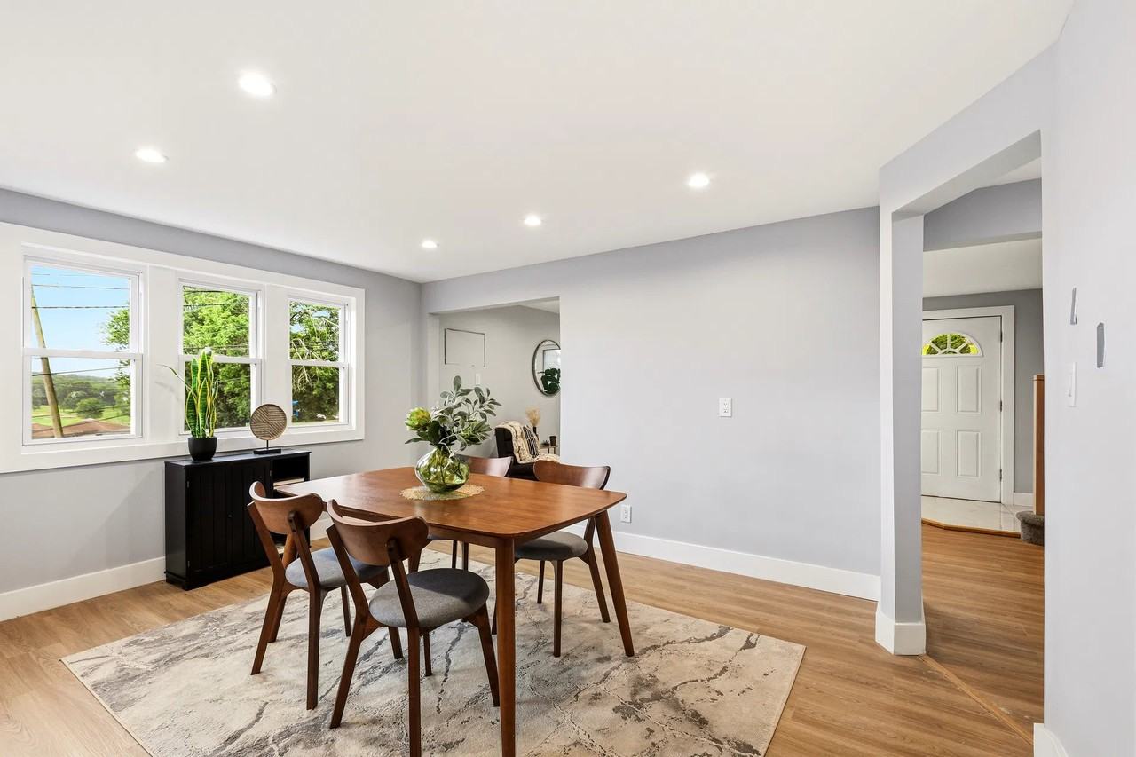 1 Lorelei Road - Photo 4 of 14