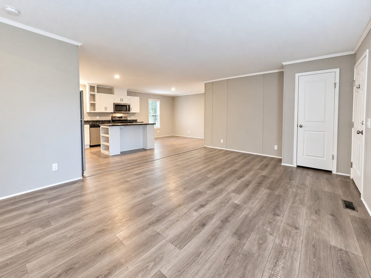 4454 Beechwood St #610 - Photo 3 of 22