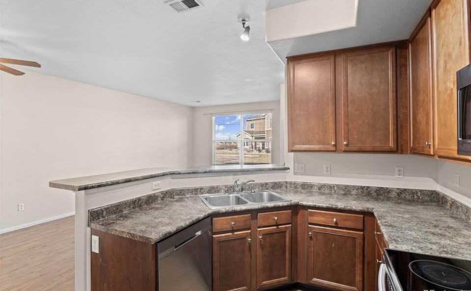 10497 Paris St #405 - Photo 5 of 13