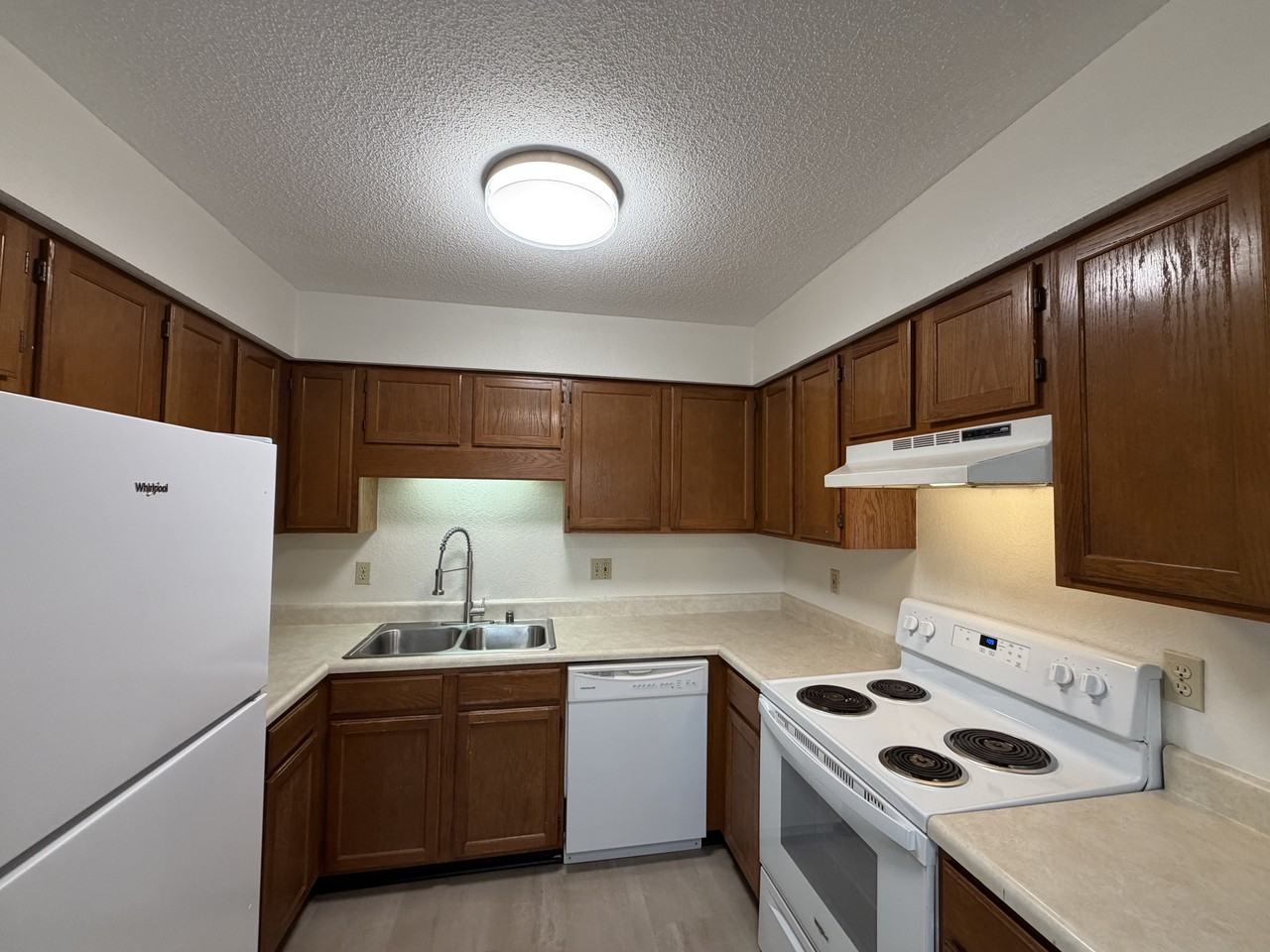1490 Tower Dr #3 - Photo 4 of 17