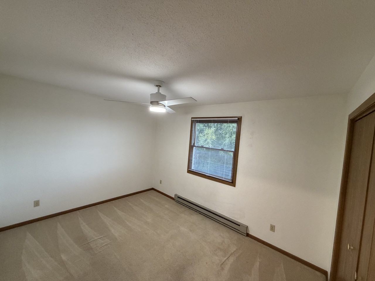 1490 Tower Dr #3 - Photo 6 of 17