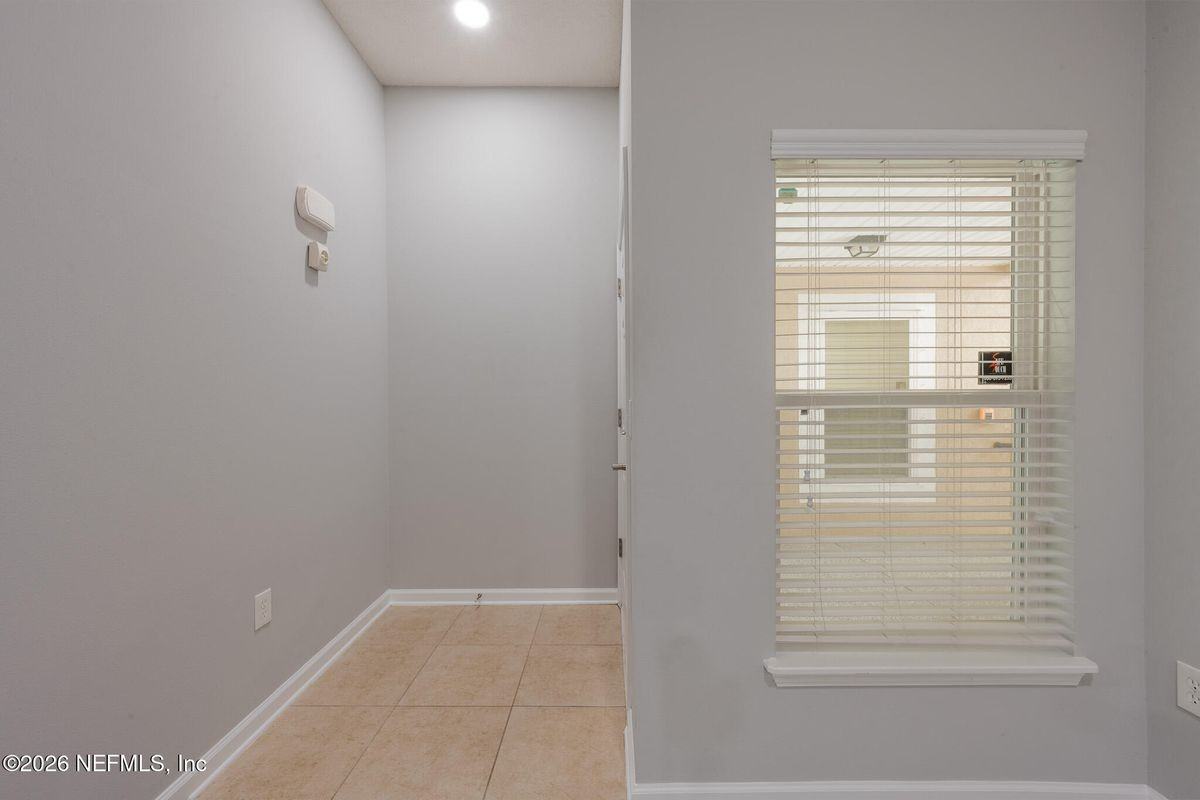 13792 Herons Landing Way - Photo 5 of 27
