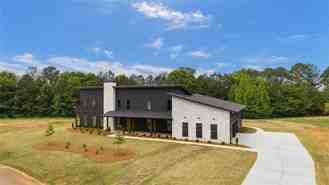 112 Summit Ln - Photo 1 of 1