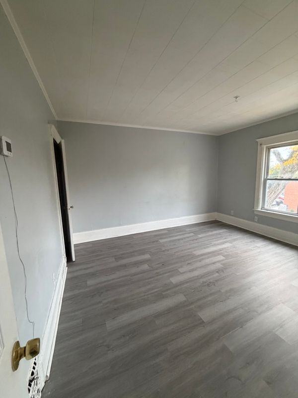 1097 Dewey Ave - Photo 2 of 10