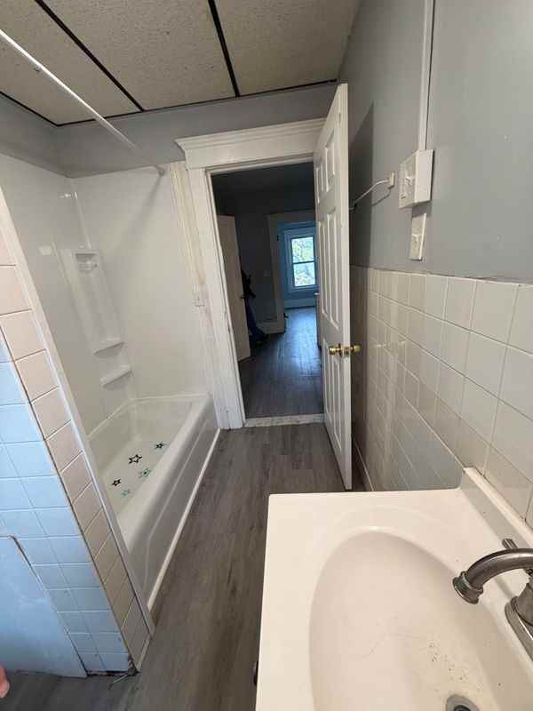 1097 Dewey Ave - Photo 3 of 10