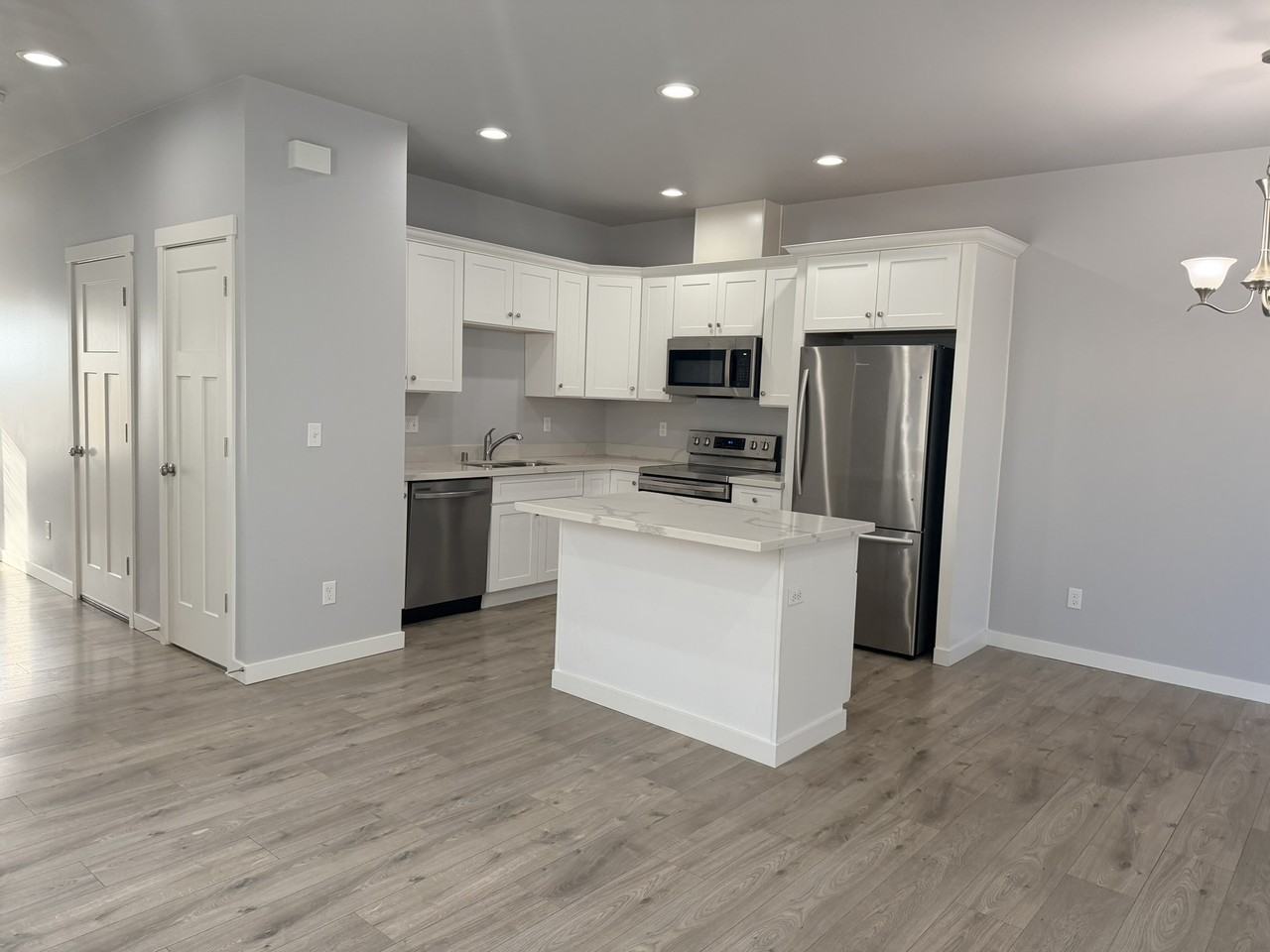 211 123rd Street South - Photo 6 of 20