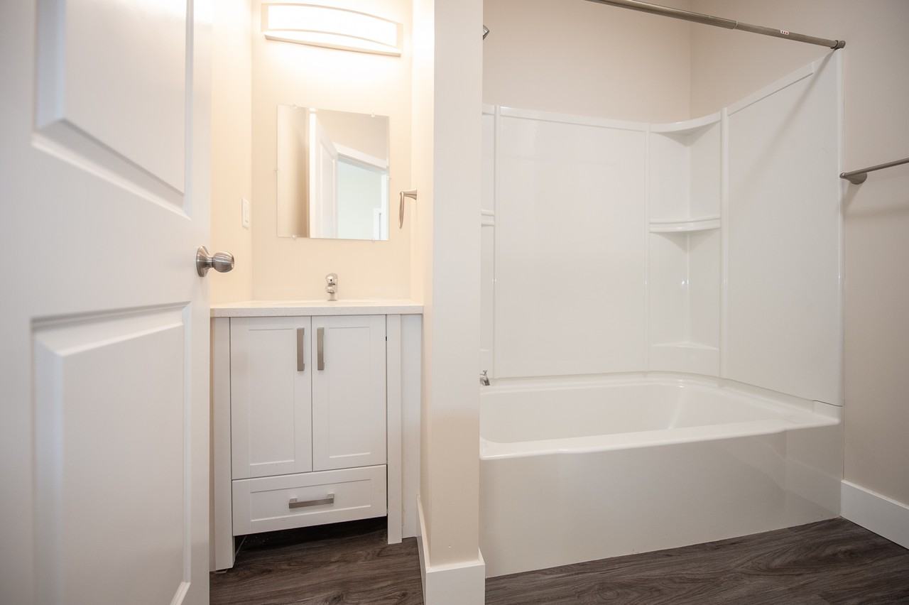 745 Wolseley Avenue - Photo 2 of 24