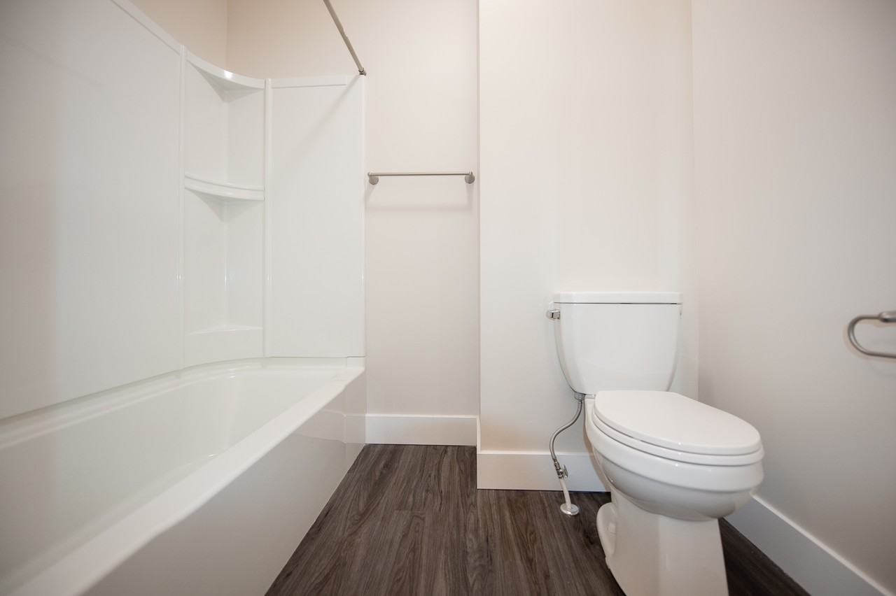 745 Wolseley Avenue - Photo 4 of 24