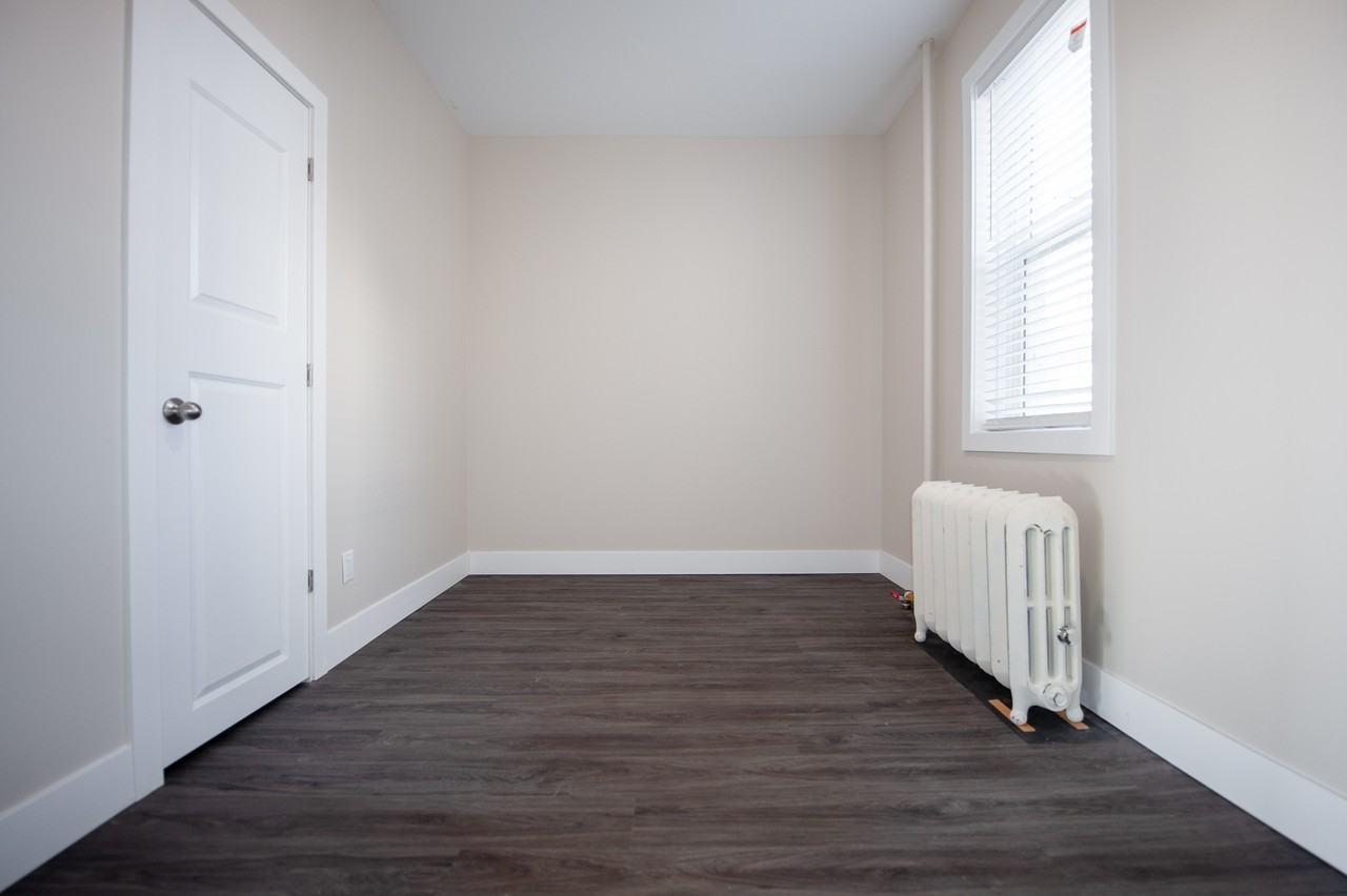 745 Wolseley Avenue - Photo 5 of 24