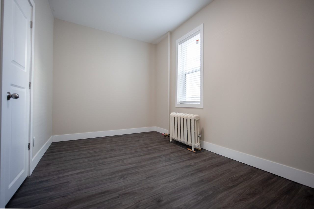 745 Wolseley Avenue - Photo 6 of 24