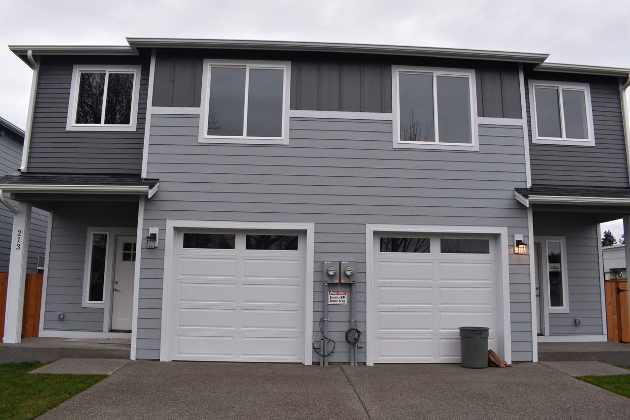 211 123rd Street South - Photo 2 of 20