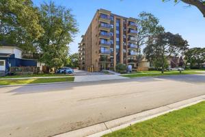 featured image of 230 Forsyth St N