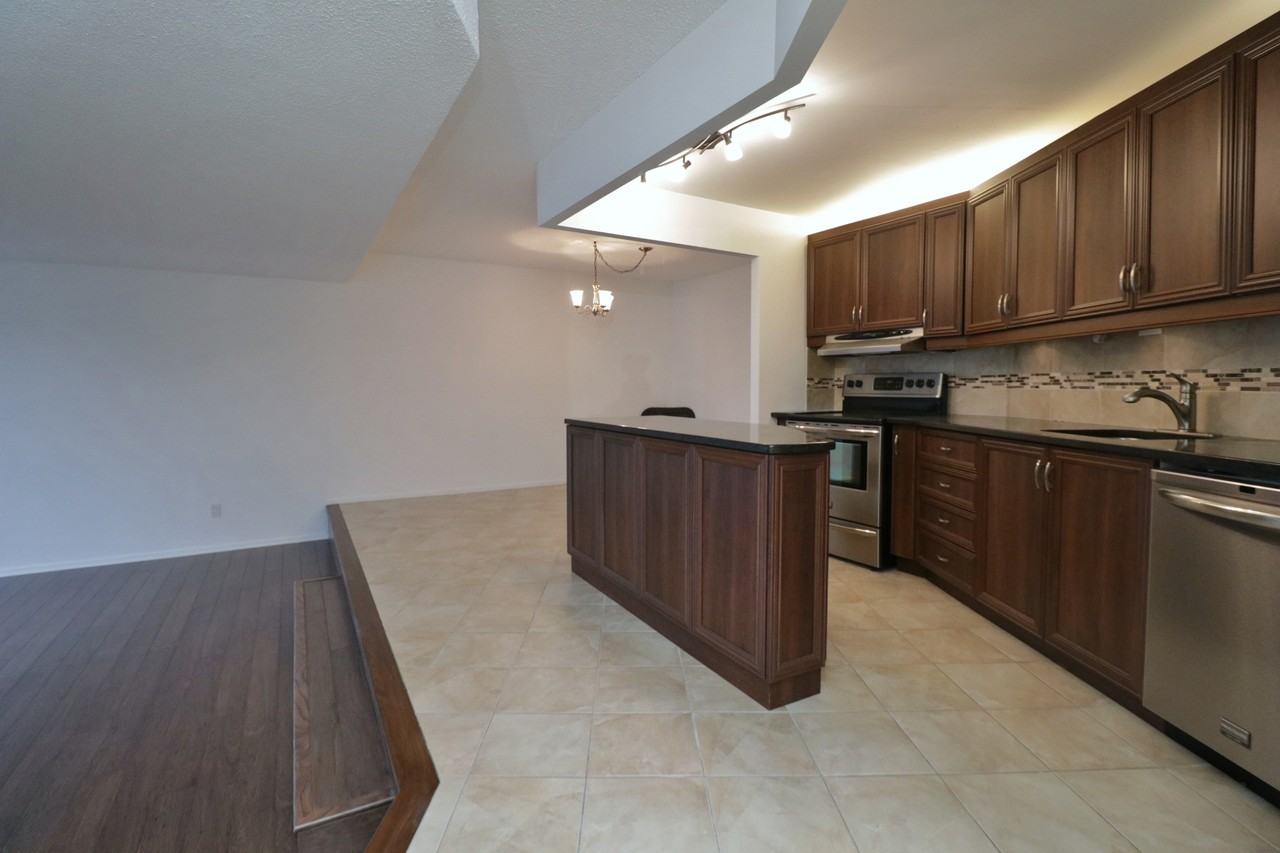 1081 Ambleside Dr #504 - Photo 7 of 36
