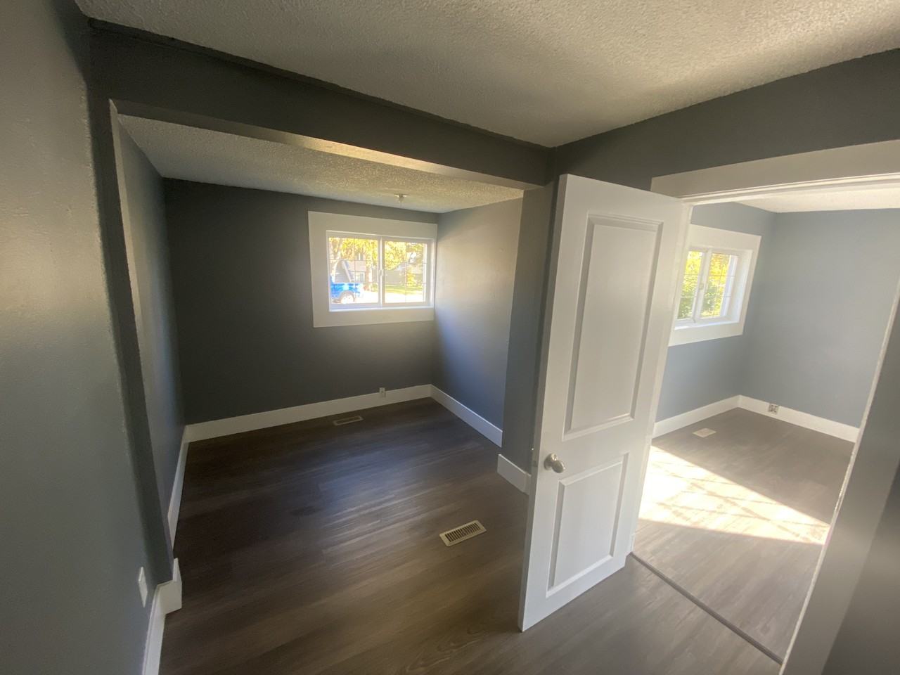 Balwin/ North Edmonton Single Family Home - Photo 4 of 10