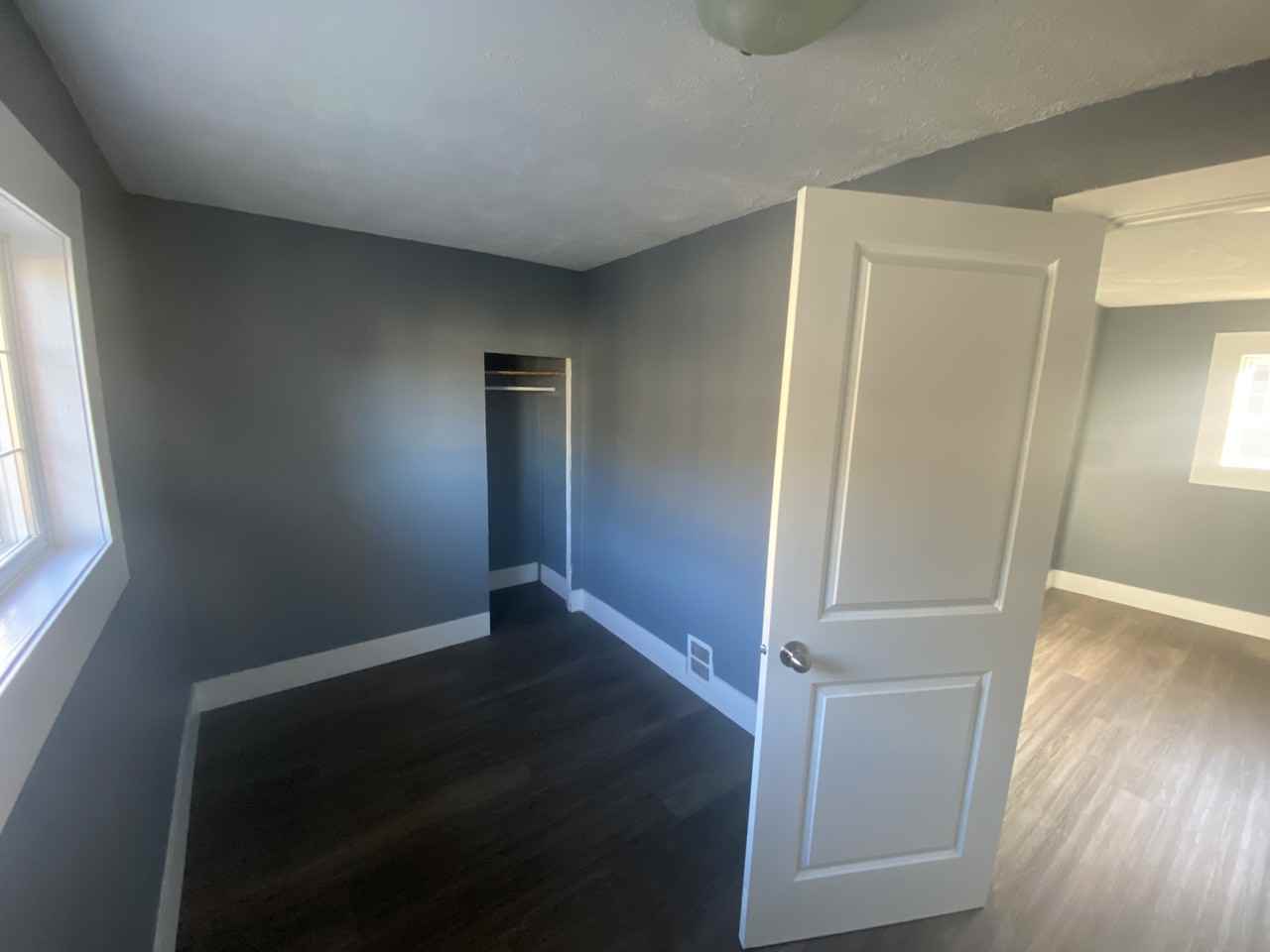 Balwin/ North Edmonton Single Family Home - Photo 5 of 10