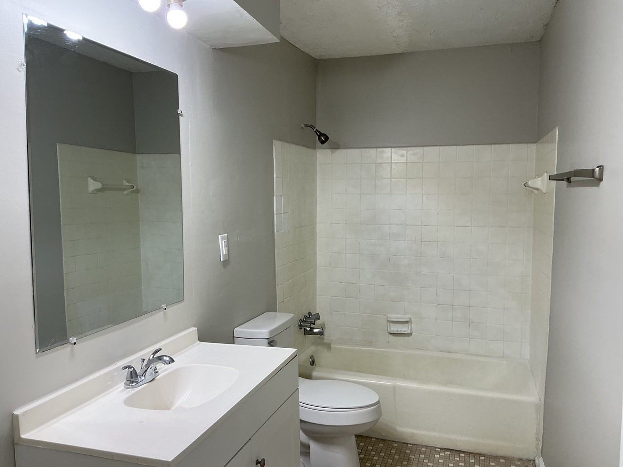 31 Gillman Lane #25 - Photo 4 of 7