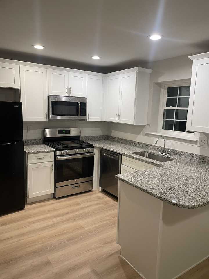 2478 Hillendale Dr #2478 - Photo 4 of 17
