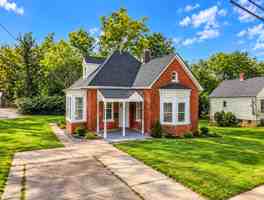 featured image of 216 E Walton St #NA