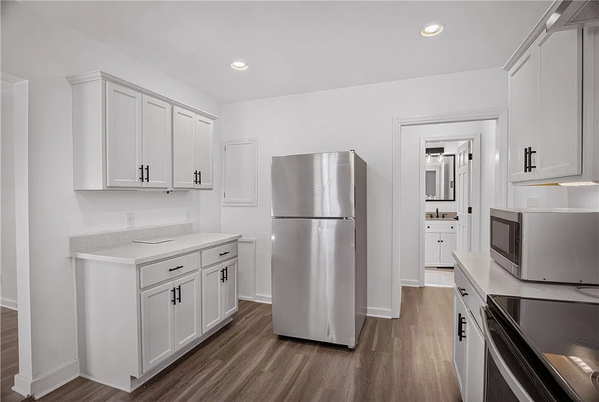 635 Valley St #NA - Photo 3 of 10