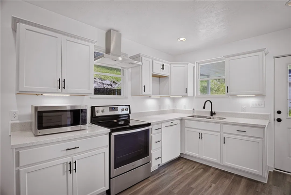635 Valley St #NA - Photo 4 of 10