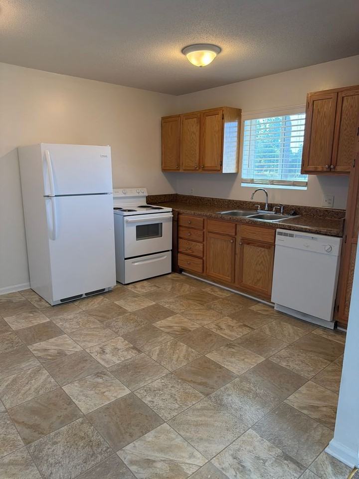 1000 Salisbury St #5B - Photo 6 of 12
