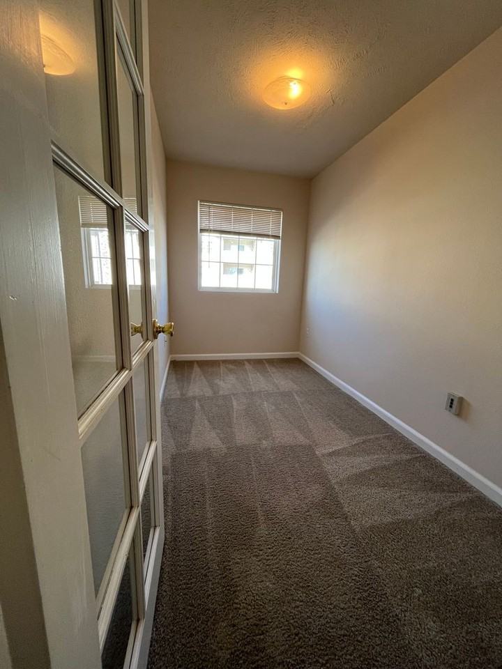 Hillsborough Pointe Apartments - Photo 2 of 50