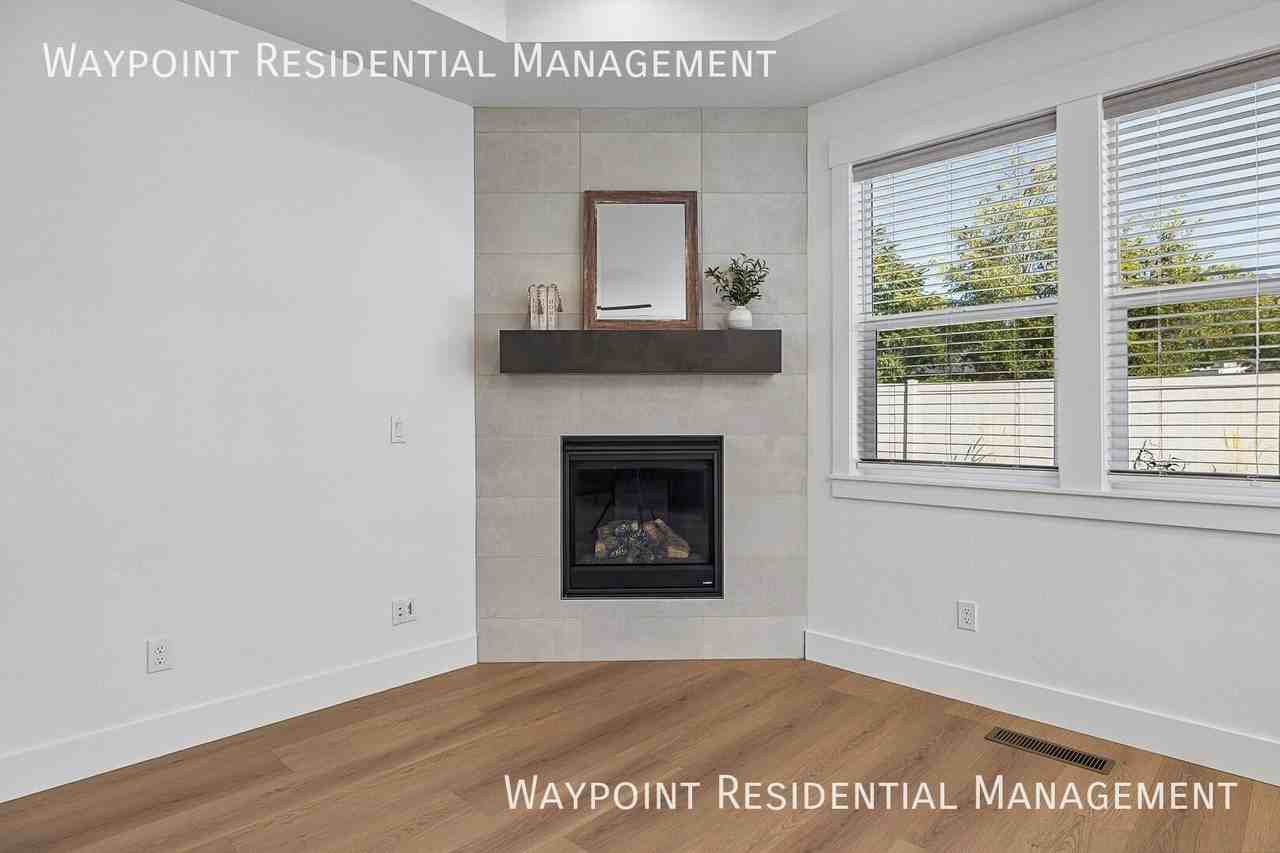 2330 E Monhegan Dr - Photo 5 of 40