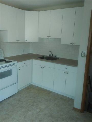 1417 43 St Sw - Photo 2 of 9