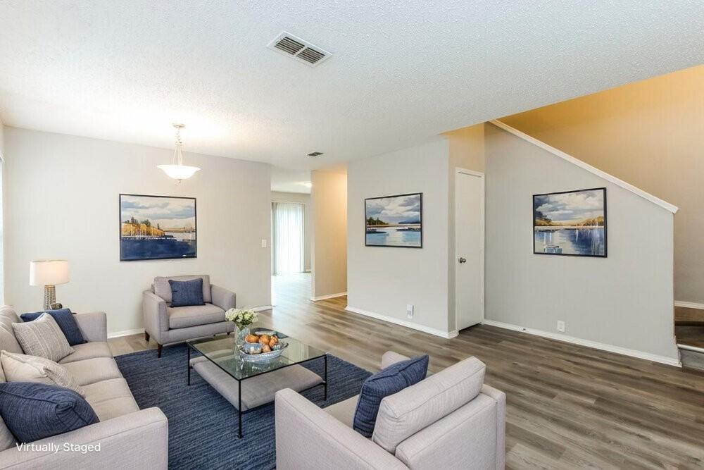 1104 Beechwood Dr - Photo 5 of 20