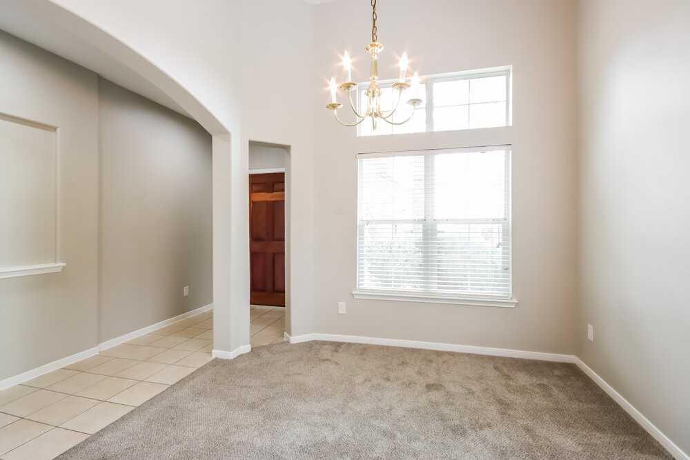 21131 Field House Ct - Photo 6 of 17