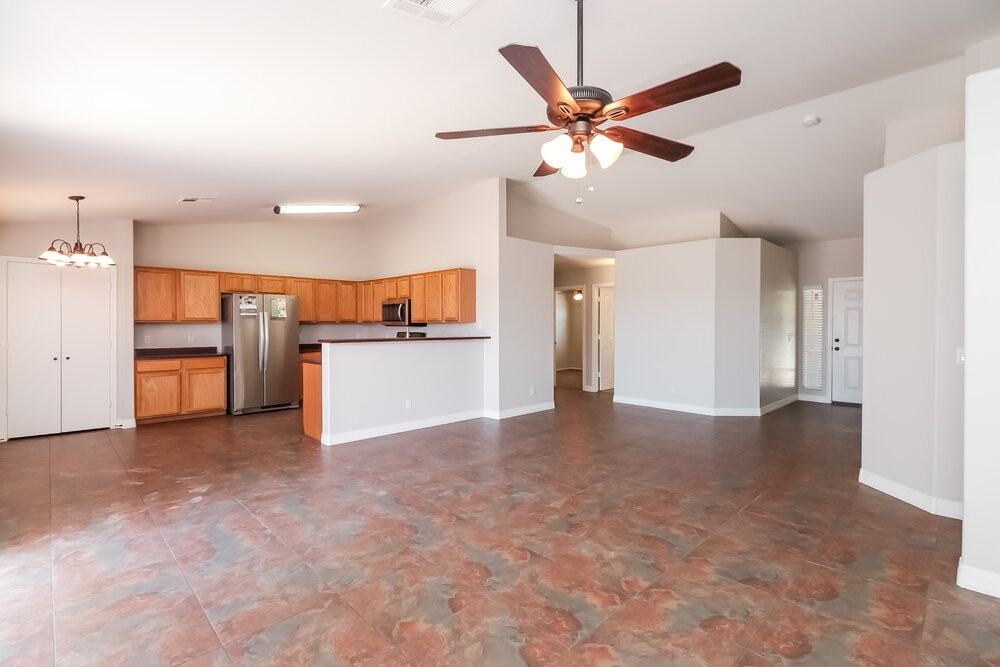 4873 E Whitehall Dr - Photo 3 of 16