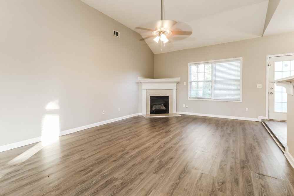 67 Windsor Way - Photo 4 of 16