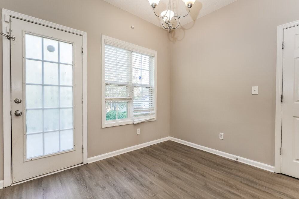 67 Windsor Way - Photo 5 of 16