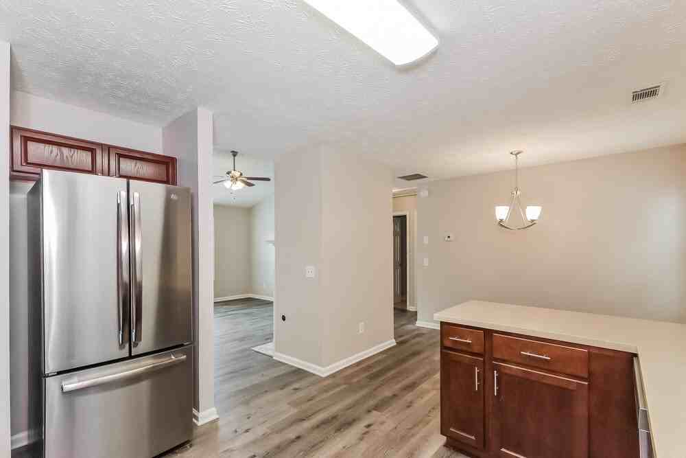 532 Shoal Cir - Photo 6 of 17