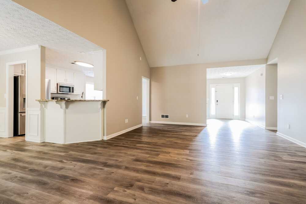 820 Chapel Hill Dr - Photo 4 of 17